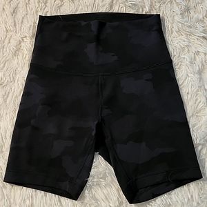 Lululemon Align high rise 4" shorts